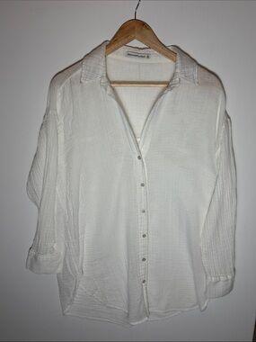 Abercrombie & Fitch White Double Gauze Button Front Shirt Medium